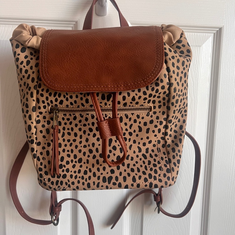 Universal Thread Backpack Mini Drawstring‎ Flap Cheetah Print Brown Trim